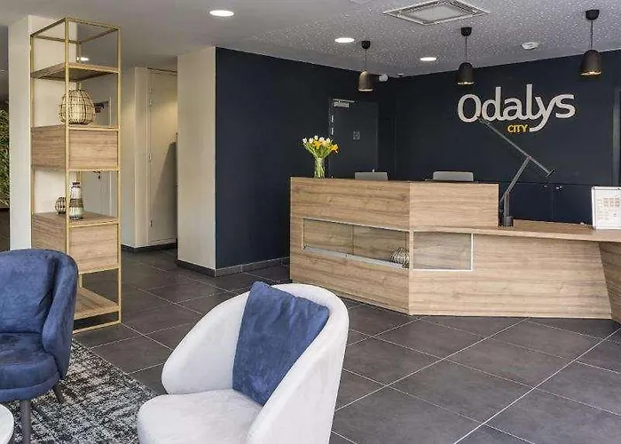 Odalys Centre Congres لو مان